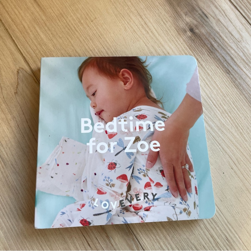 LOVEVERY Bedtime for Zoe Board Book Babbler Playkit 13-15 Months Montessori